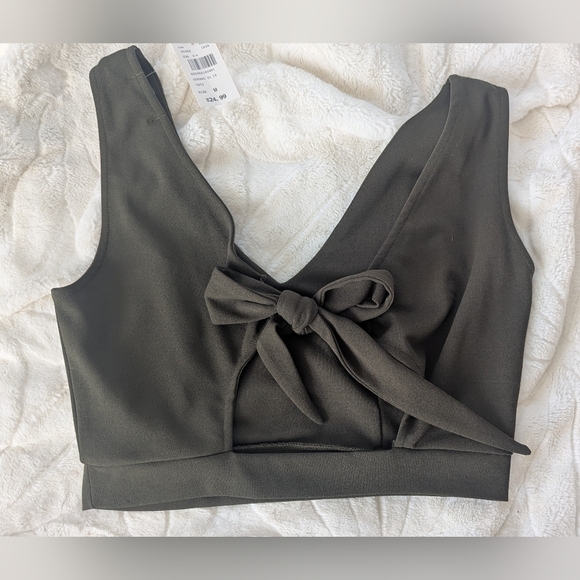 Crop top sz med women's olive green 😁 - Picture 2 of 4